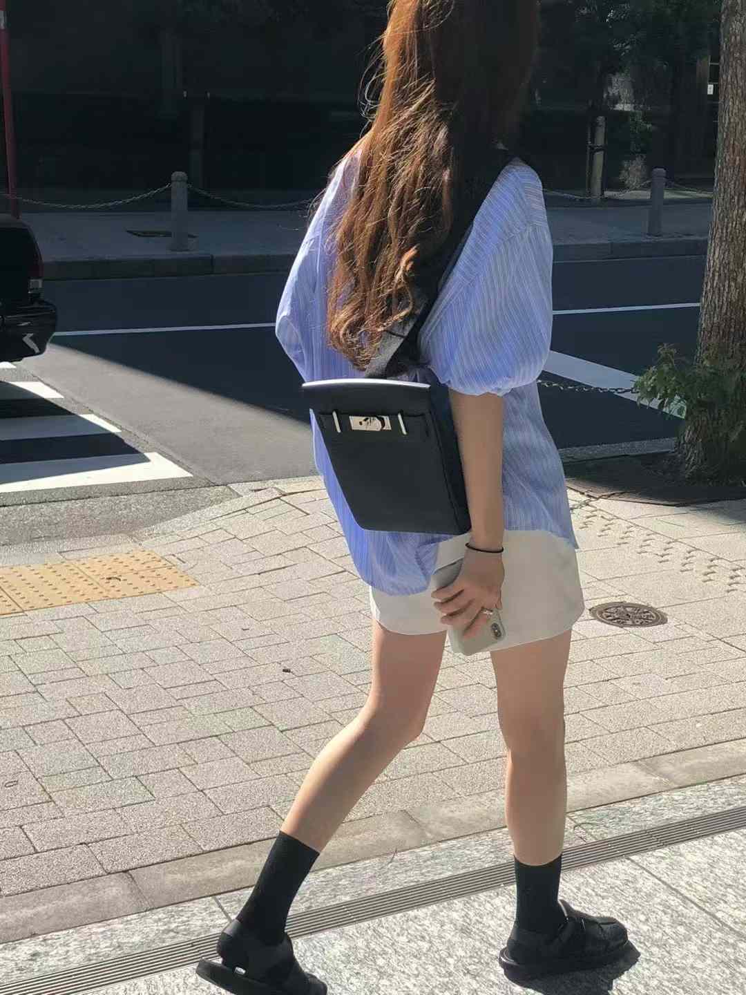 A116.顏值家亮眼色直條襯衫