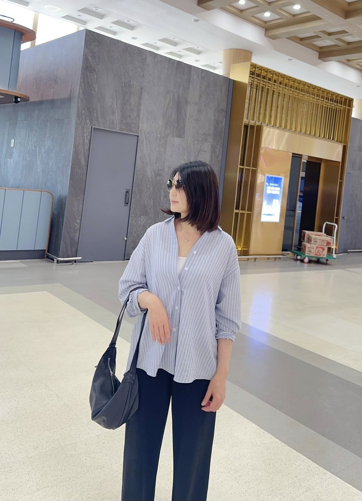 女孩泡泡布直條紋襯衫