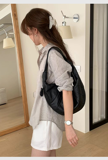 A21.顏值家女孩小格紋襯衫
