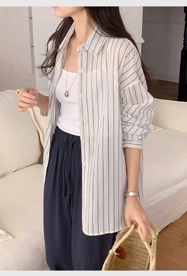 A12.清新女孩造型條紋襯衫