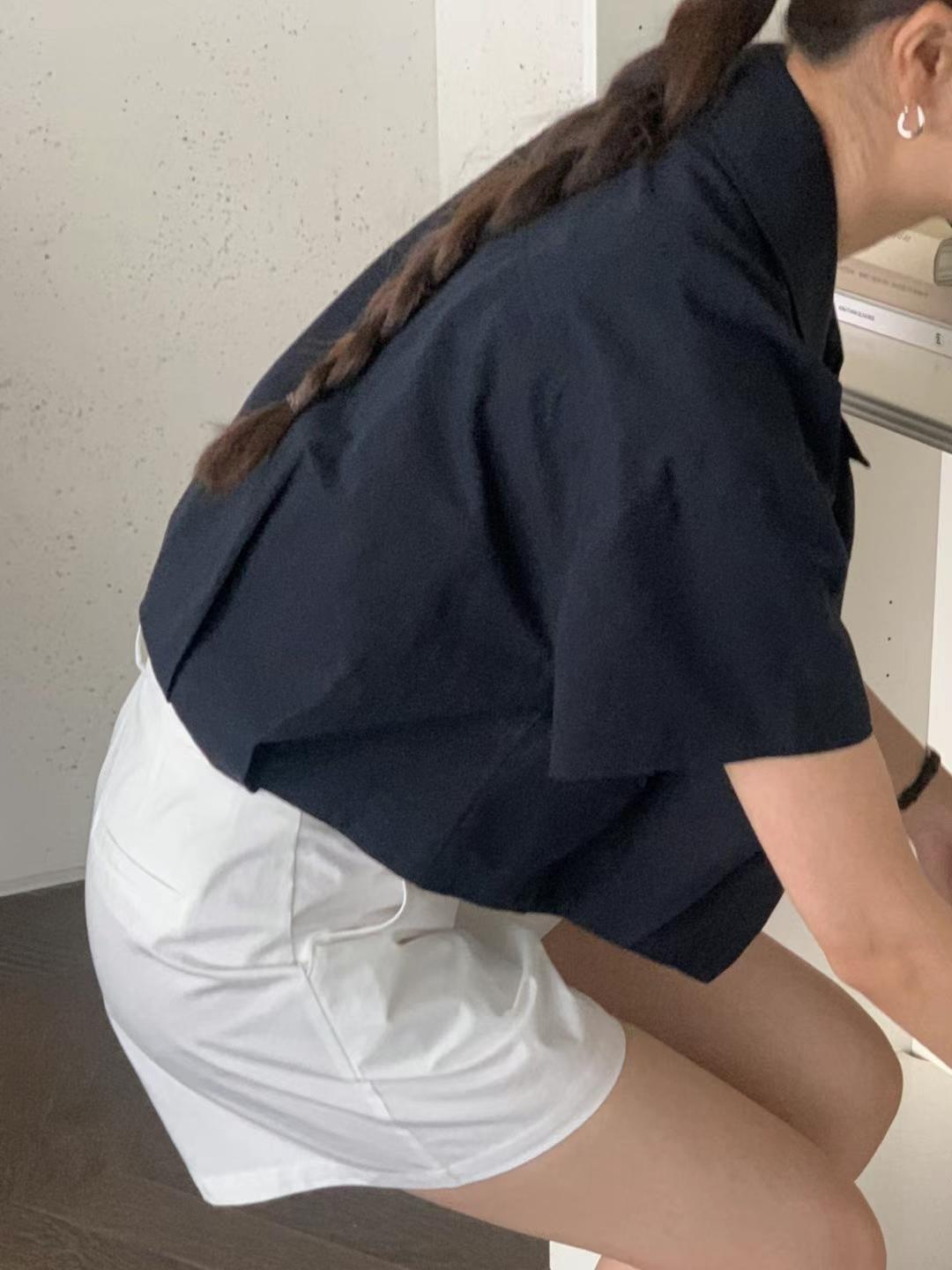 B48.小臉歐逆俏麗澎袖襯衫外套