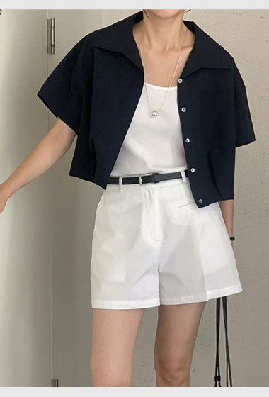 B48.小臉歐逆俏麗澎袖襯衫外套