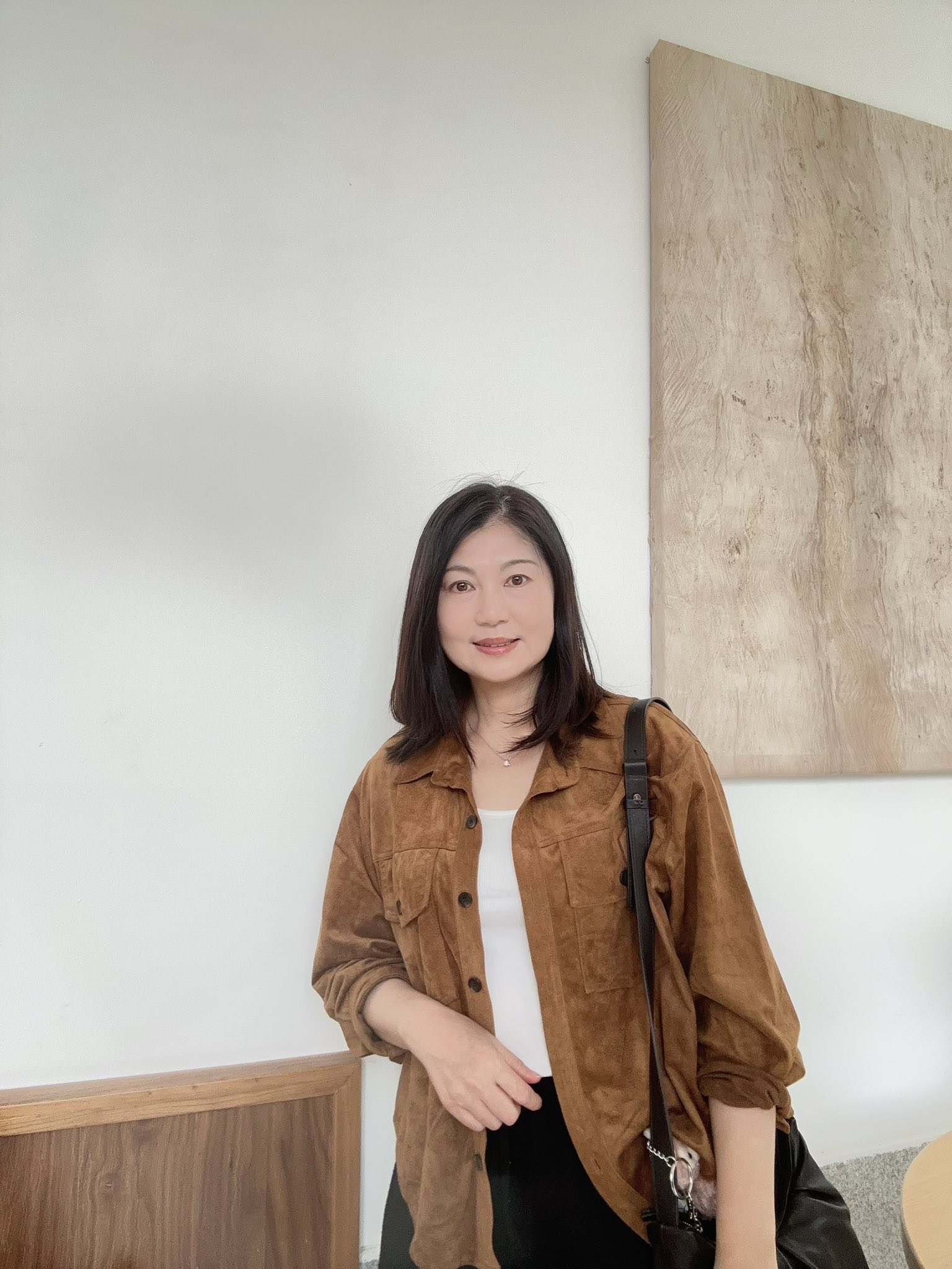 C26.帥氣女孩仿麂皮襯衫外套