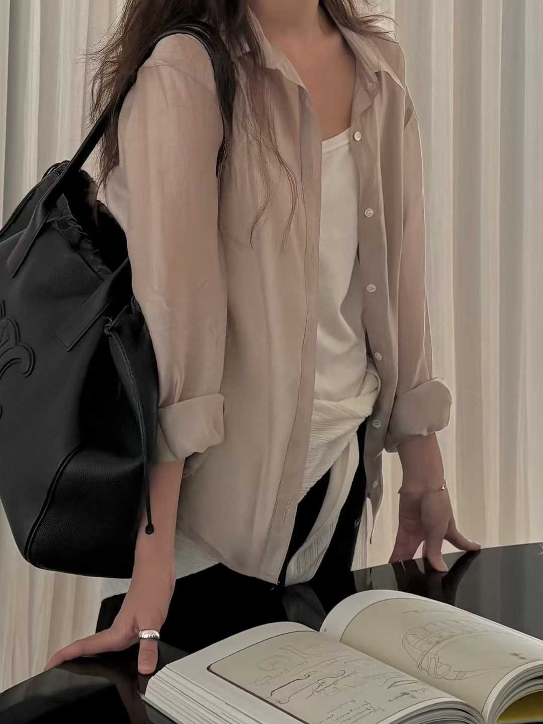 小V家質感光天絲襯衫
