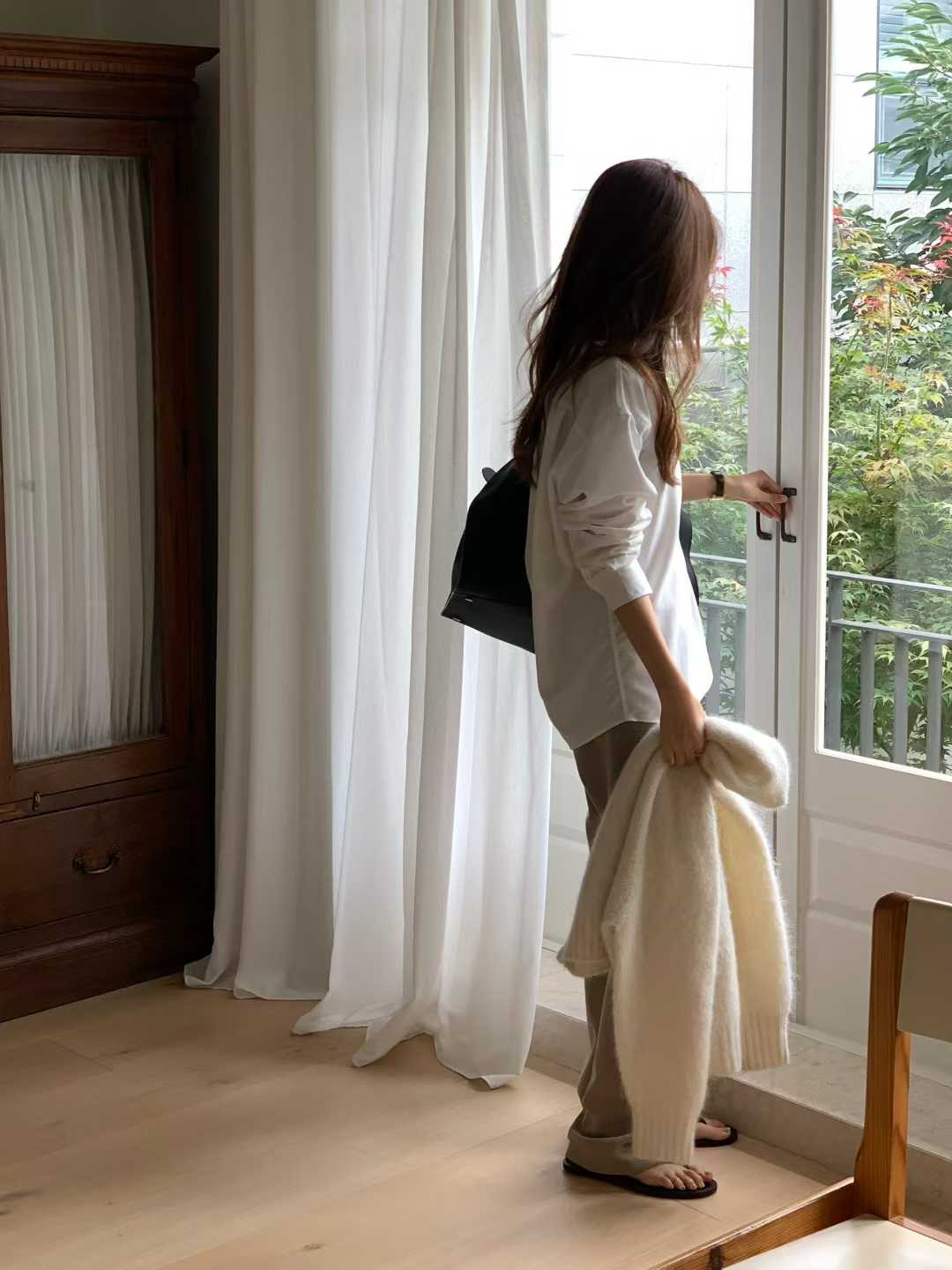 B17.大V家優雅美人天絲襯衫