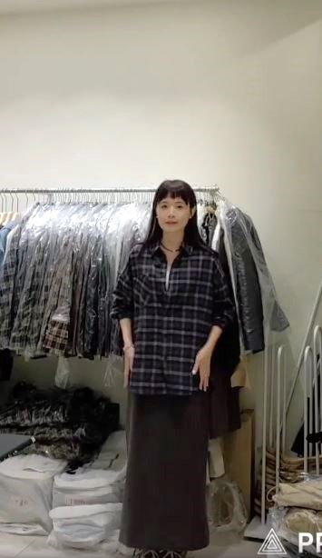 小臉歐膩漸層格紋寬鬆磨毛襯衫