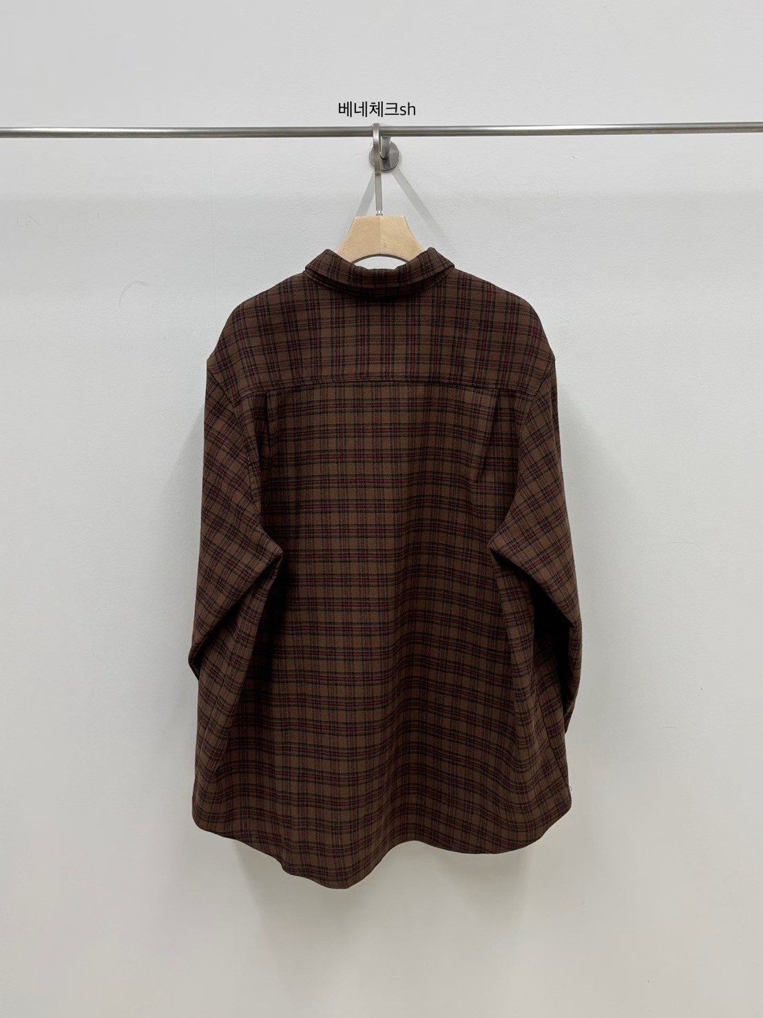 A07.小V家低調格紋長版襯衫