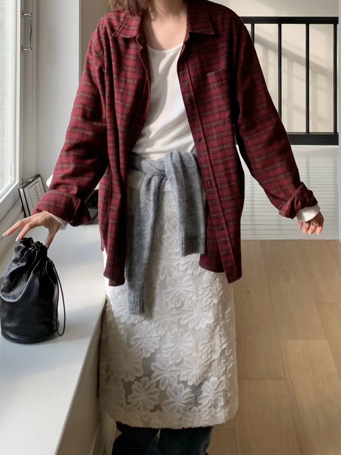 A07.小V家低調格紋長版襯衫