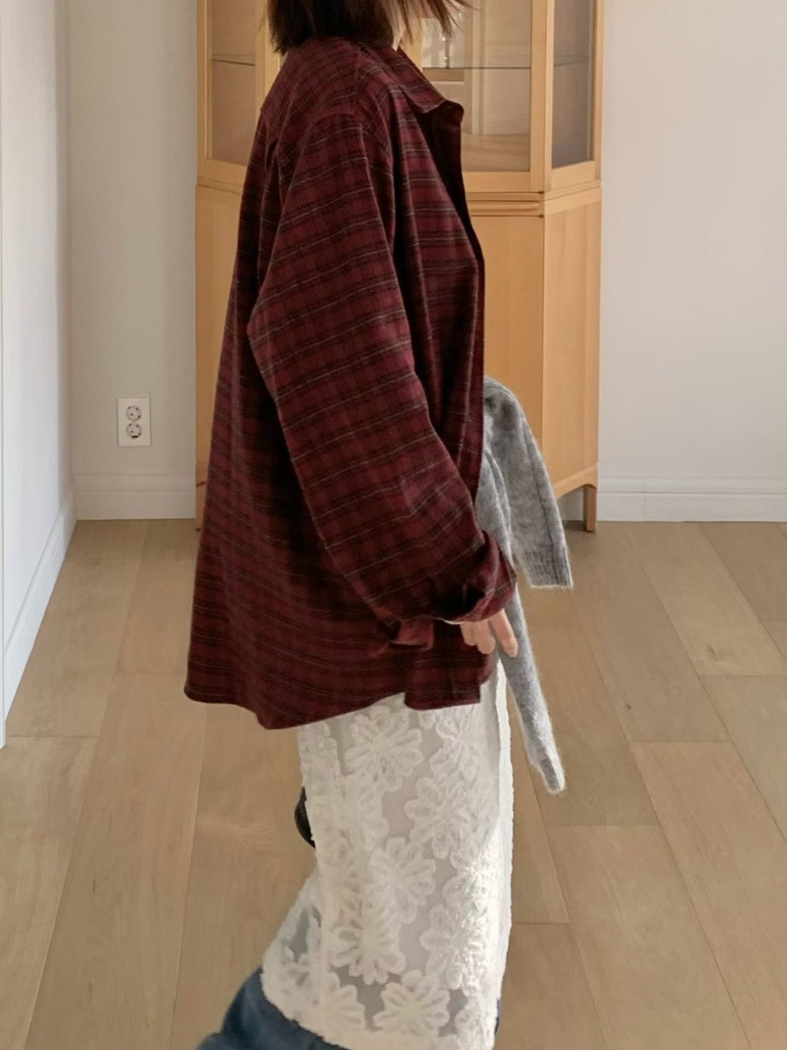 A07.小V家低調格紋長版襯衫