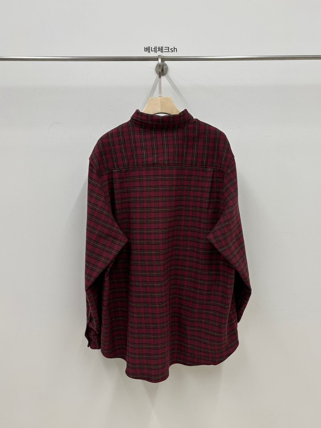 A07.小V家低調格紋長版襯衫