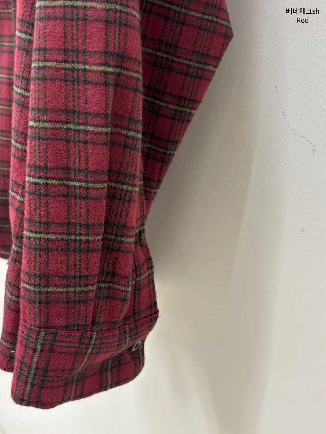 A07.小V家低調格紋長版襯衫