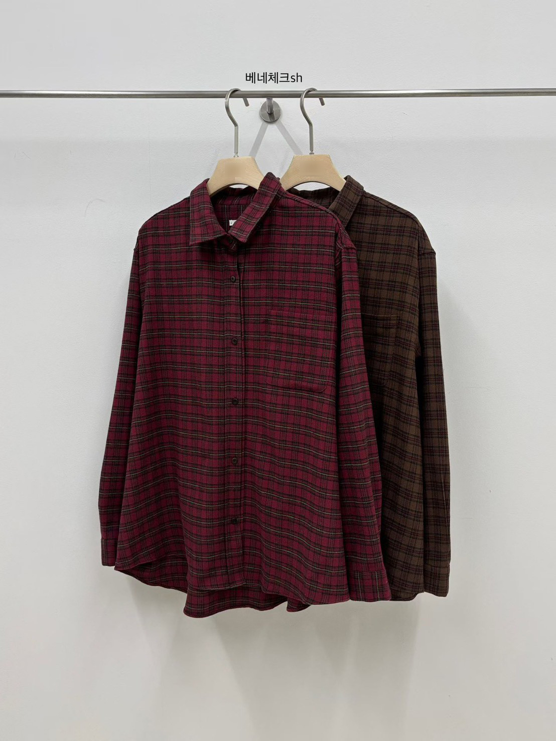 A07.小V家低調格紋長版襯衫