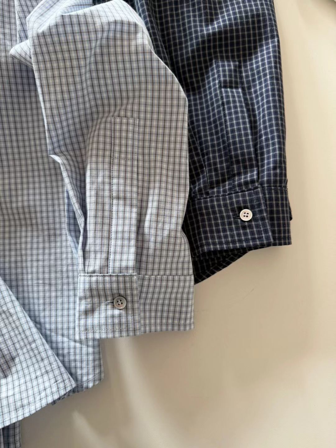 B25.瘦瘦歐膩好感女孩清爽小格紋襯衫