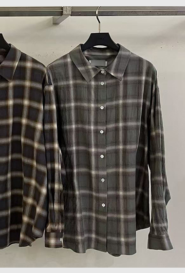 B18.巧克力格子長袖襯衫