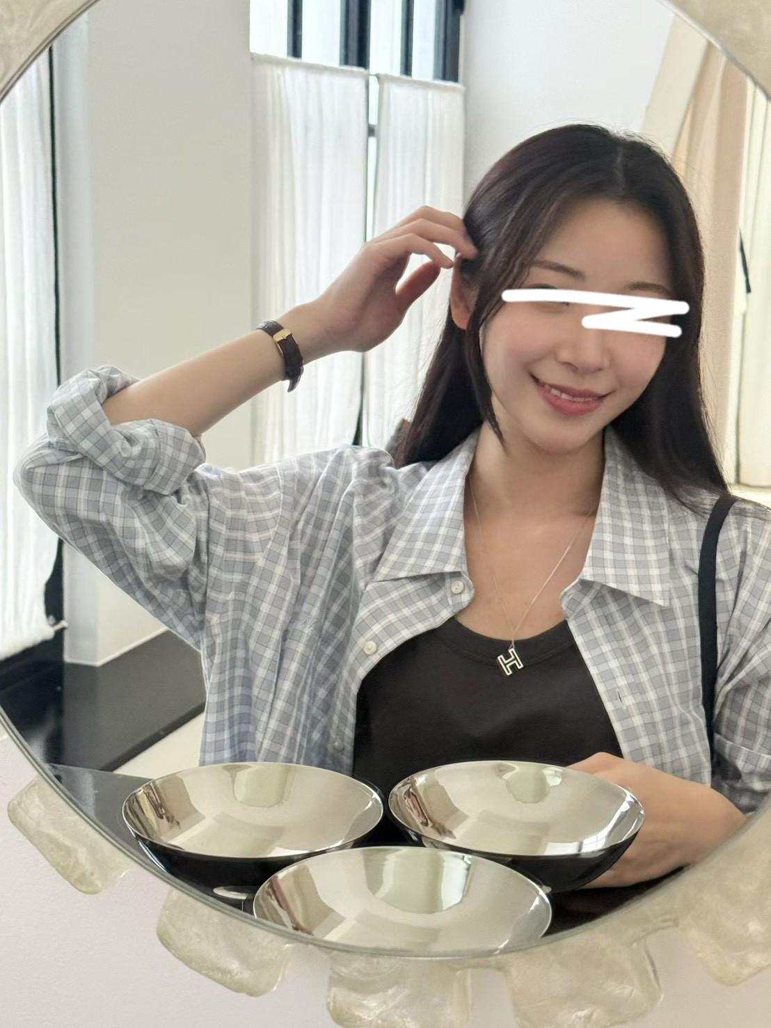 B05.造型可拆領巾小格襯衫