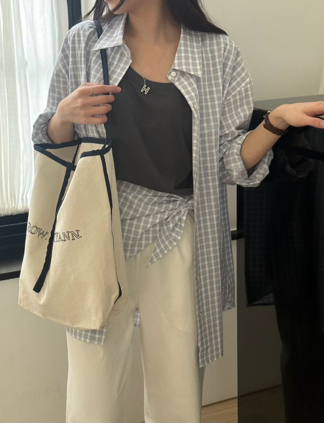 B05.造型可拆領巾小格襯衫