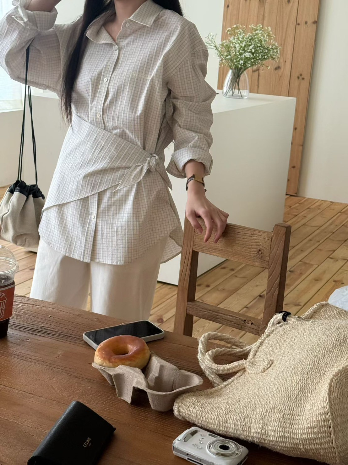 B05.造型可拆領巾小格襯衫