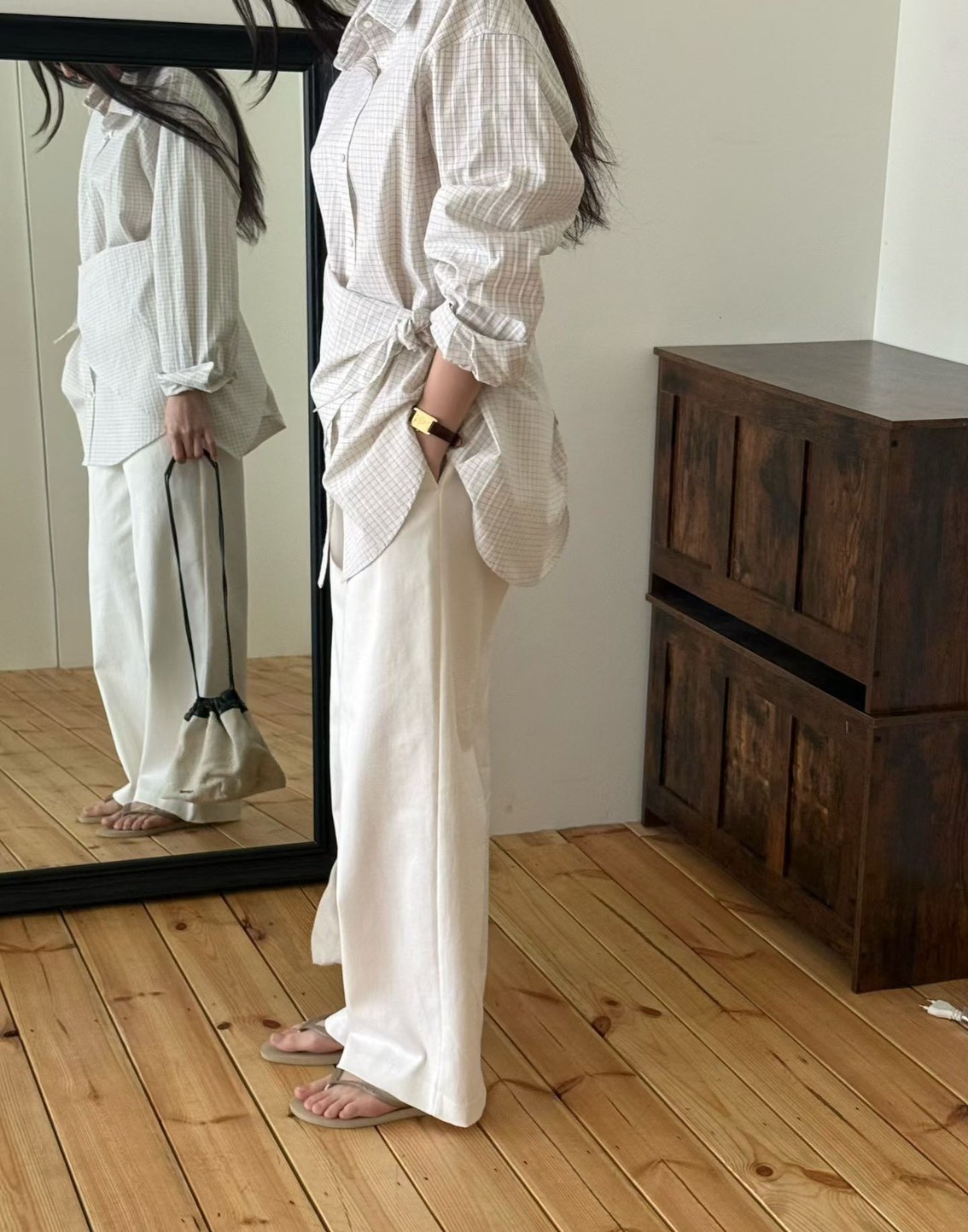 B05.造型可拆領巾小格襯衫