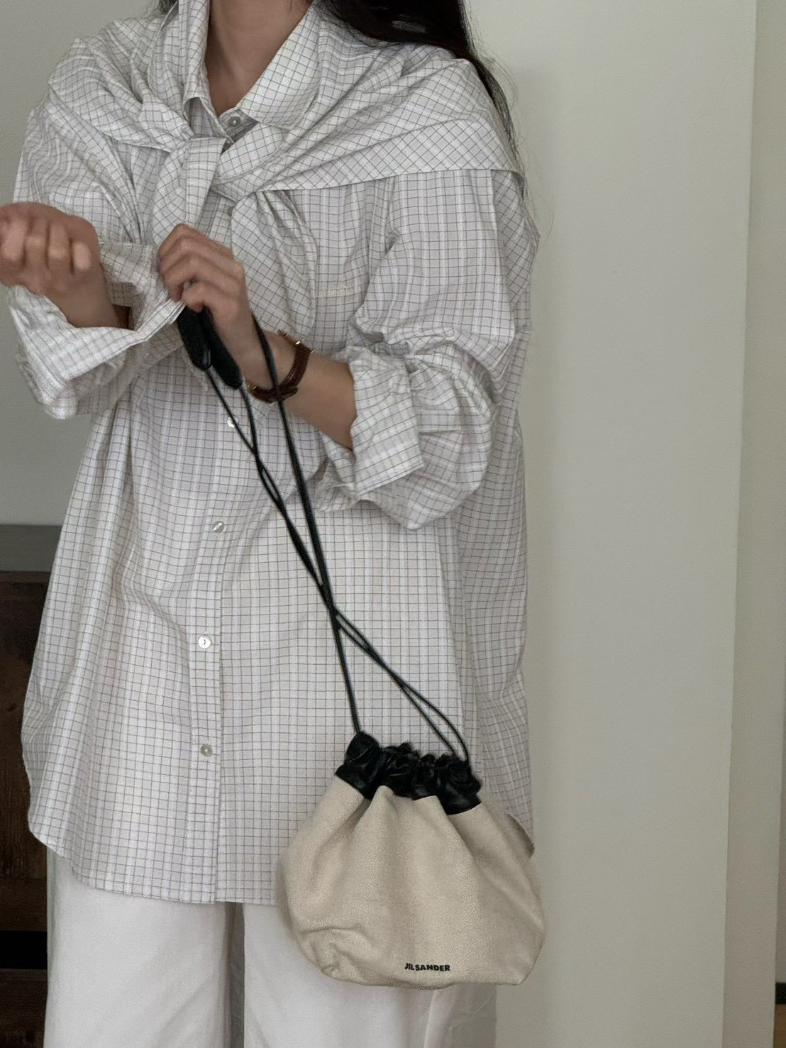 B05.造型可拆領巾小格襯衫