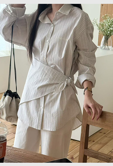 B05.造型可拆領巾小格襯衫