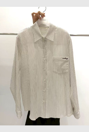 B15.質感家直條紋小繡字襯衫