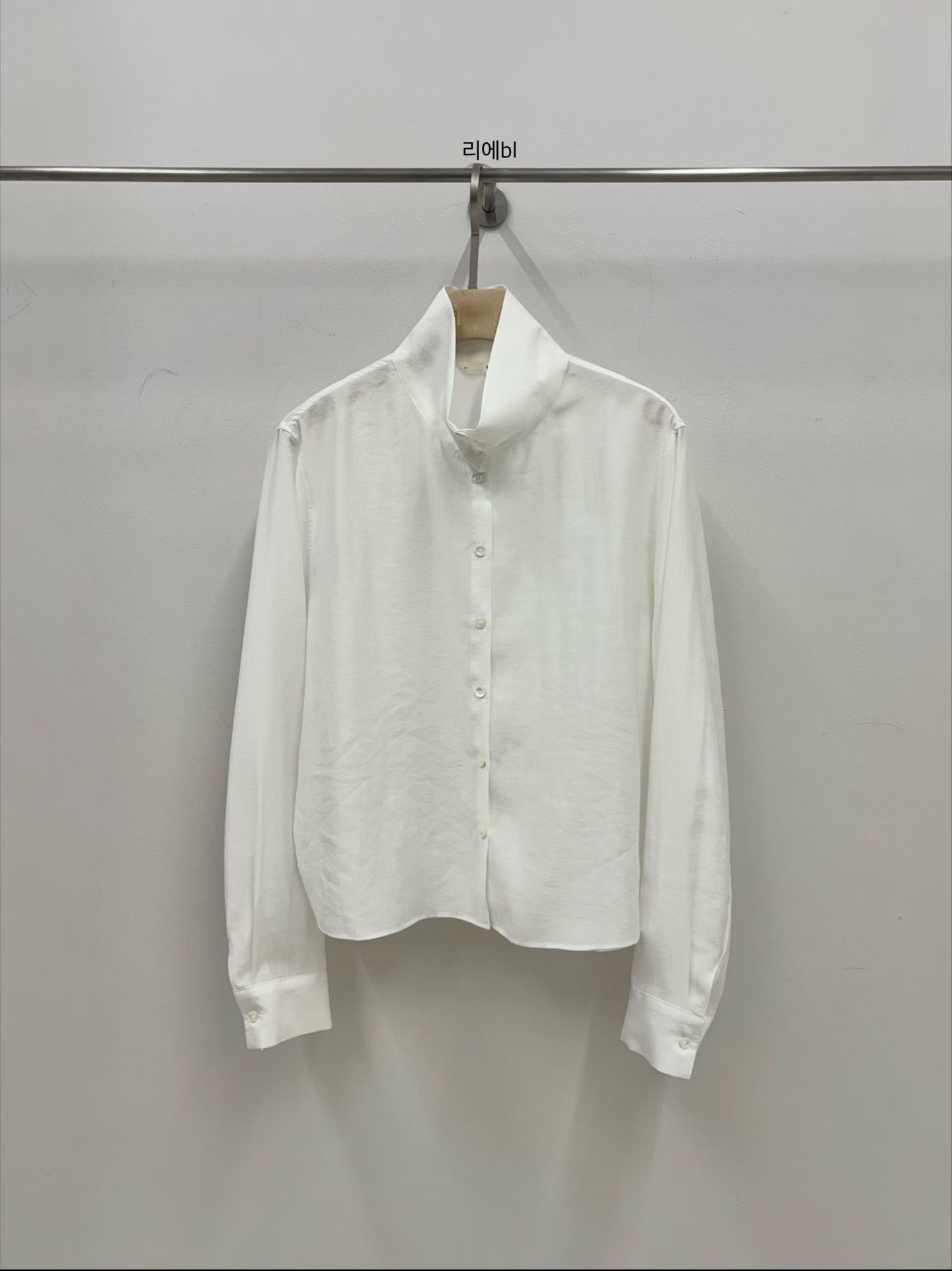 B59.小V家可立領2WAY襯衫