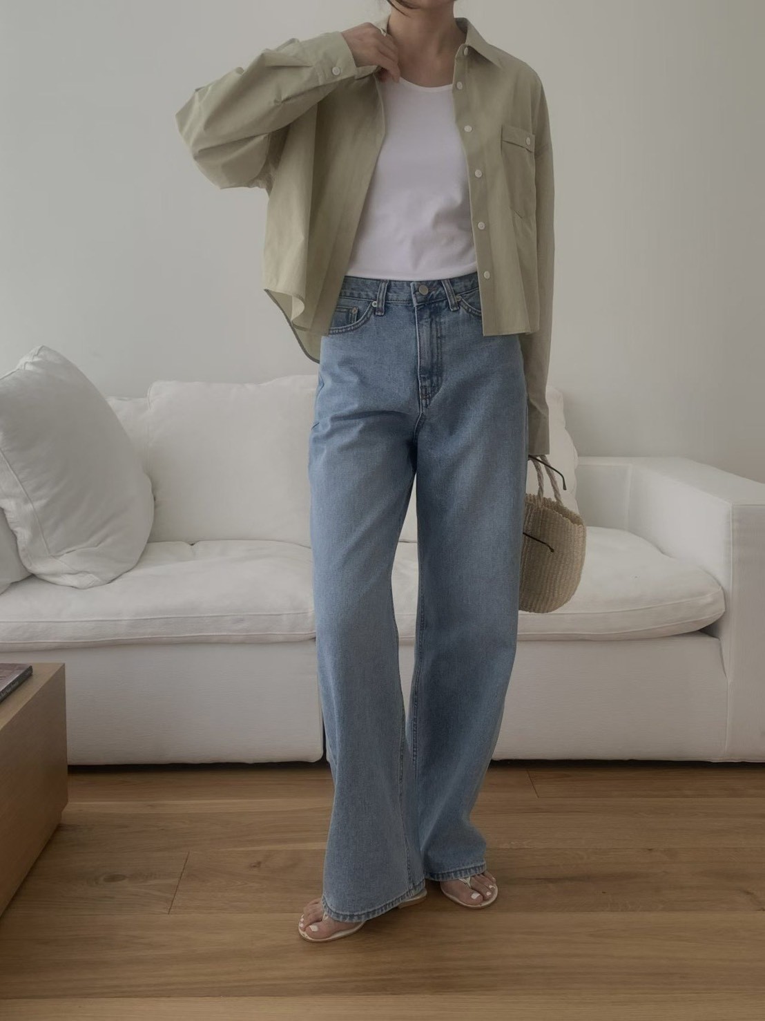 B73.小臉歐膩甜甜口袋短版襯衫