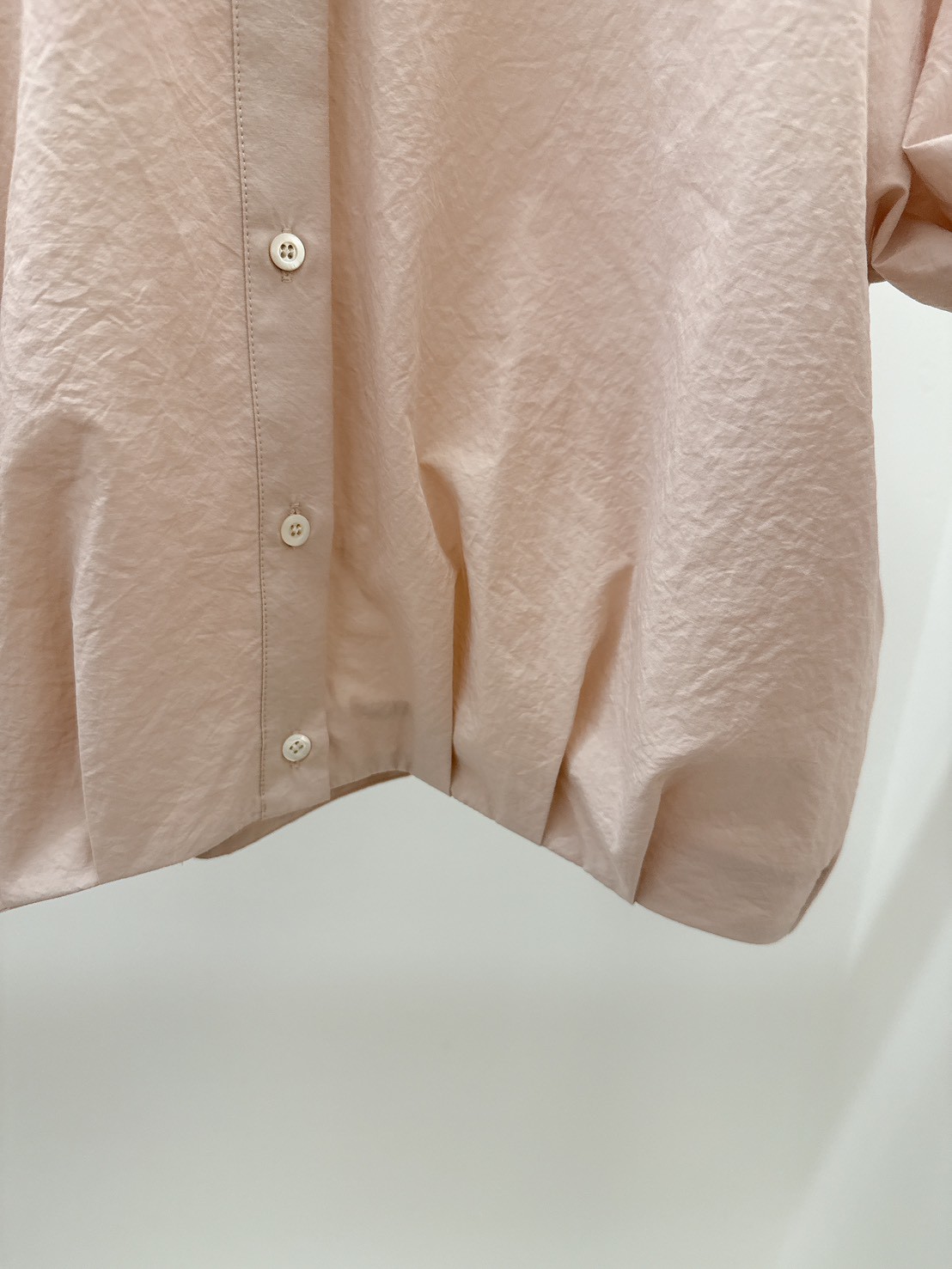 B128.溫柔女孩泡芙襯衫