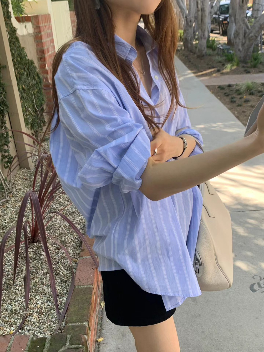 B53.顏值家清爽藍條襯衫