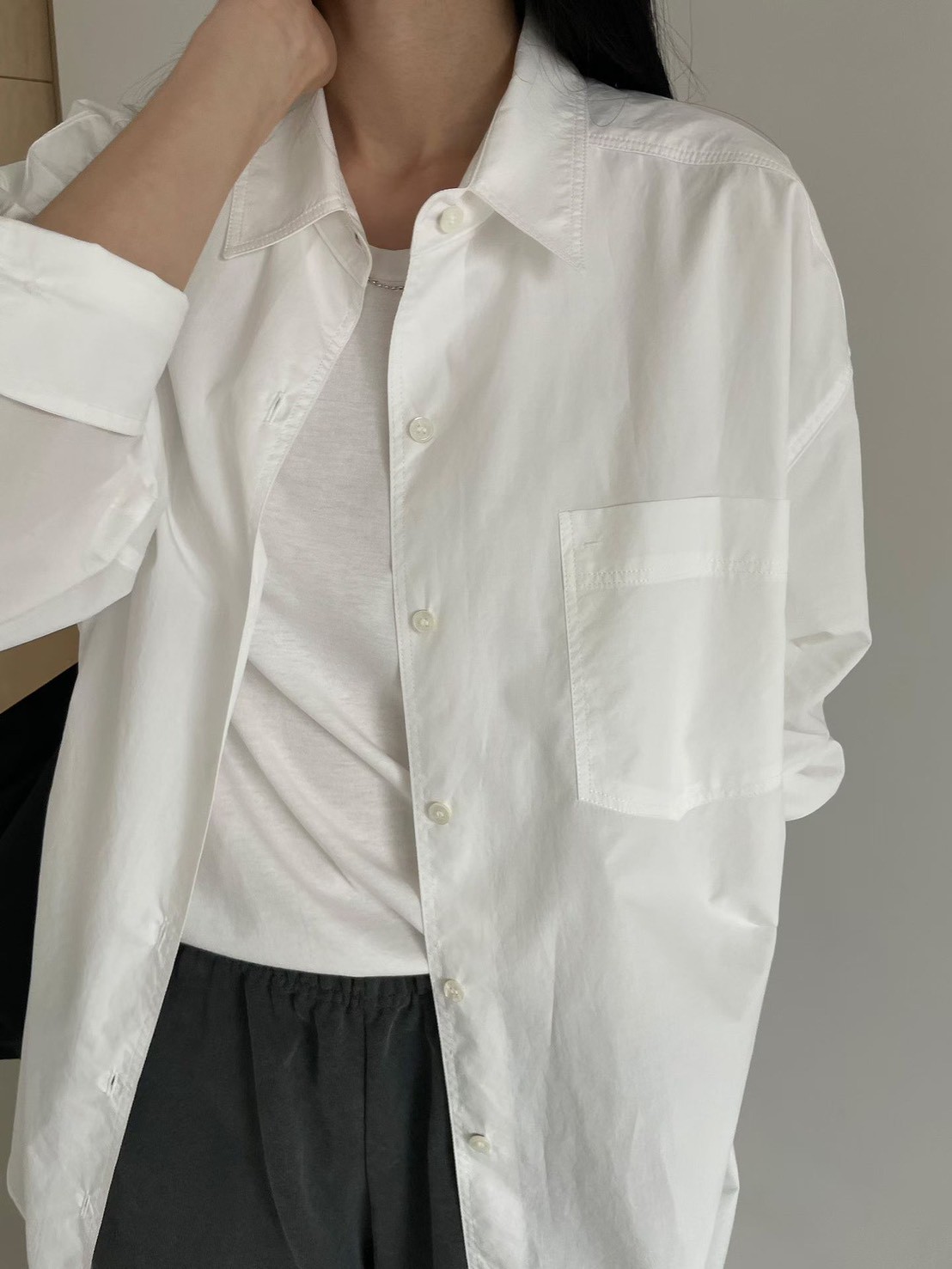 B66.都會淡雅口袋襯衫