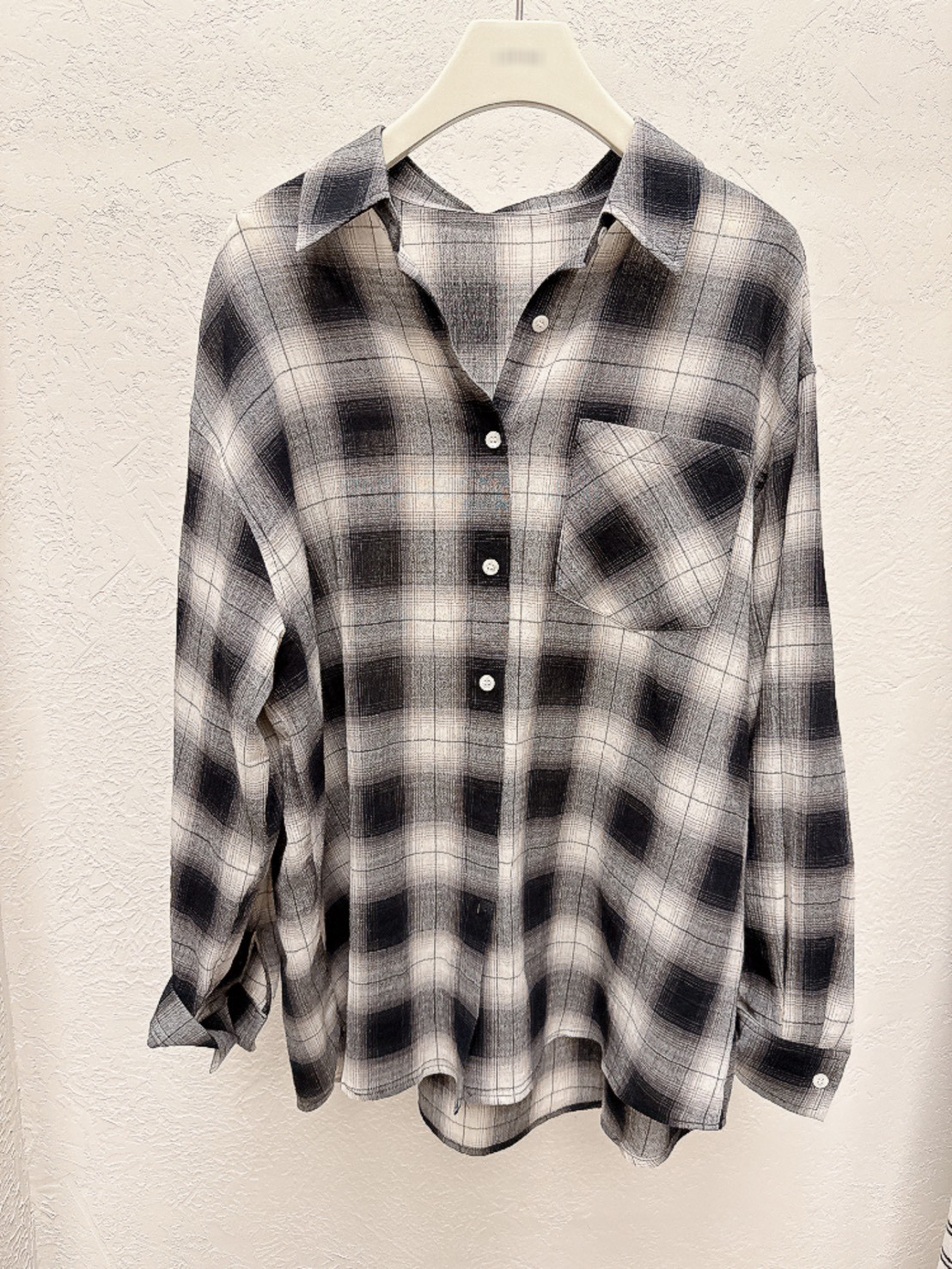 B23.知性黑白格紋襯衫