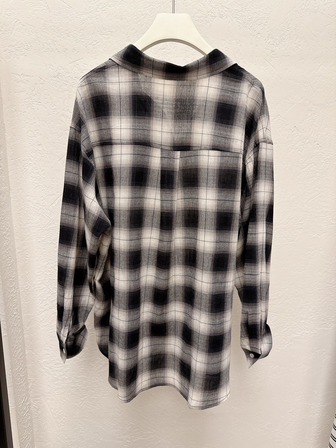 B23.知性黑白格紋襯衫