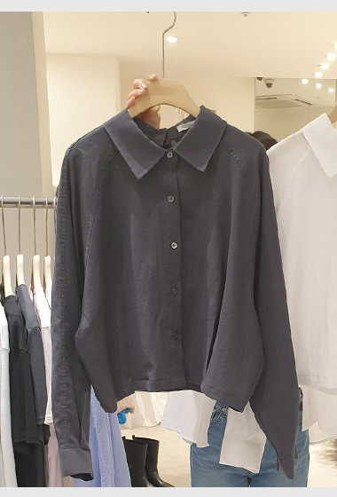 B77.小臉歐膩亞麻混紡短襯衫