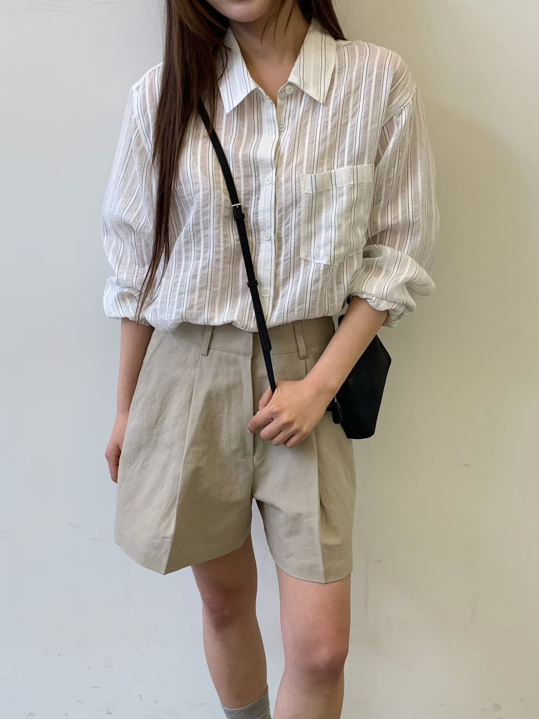 B28.質感家波波感直條襯衫