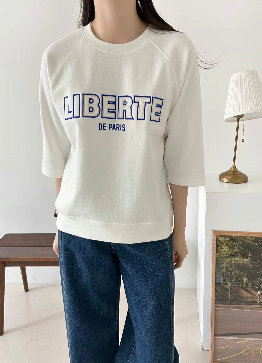 A01.刺繡拉克蘭LIBERTE大學TEE