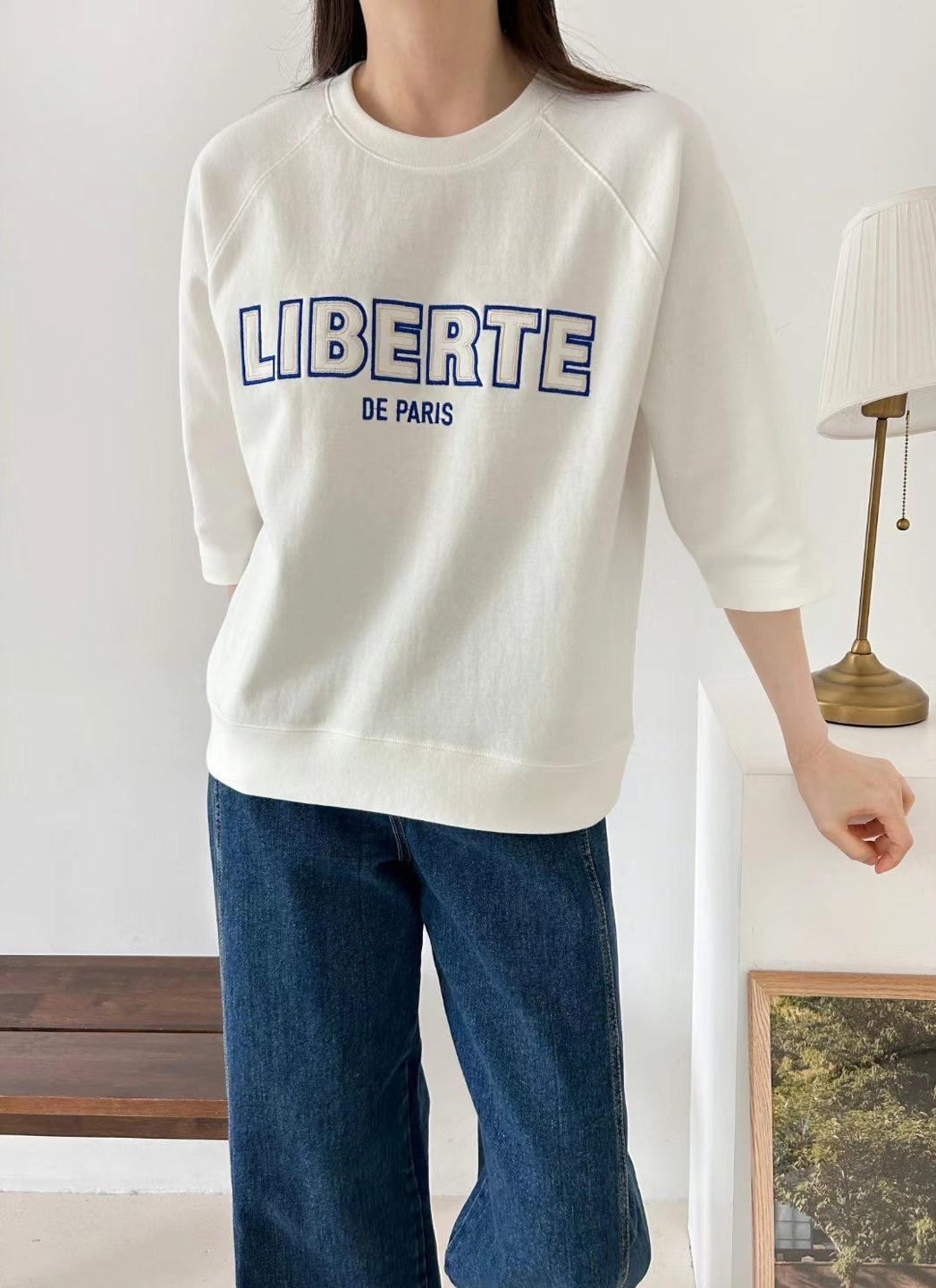 A01.刺繡拉克蘭LIBERTE大學TEE