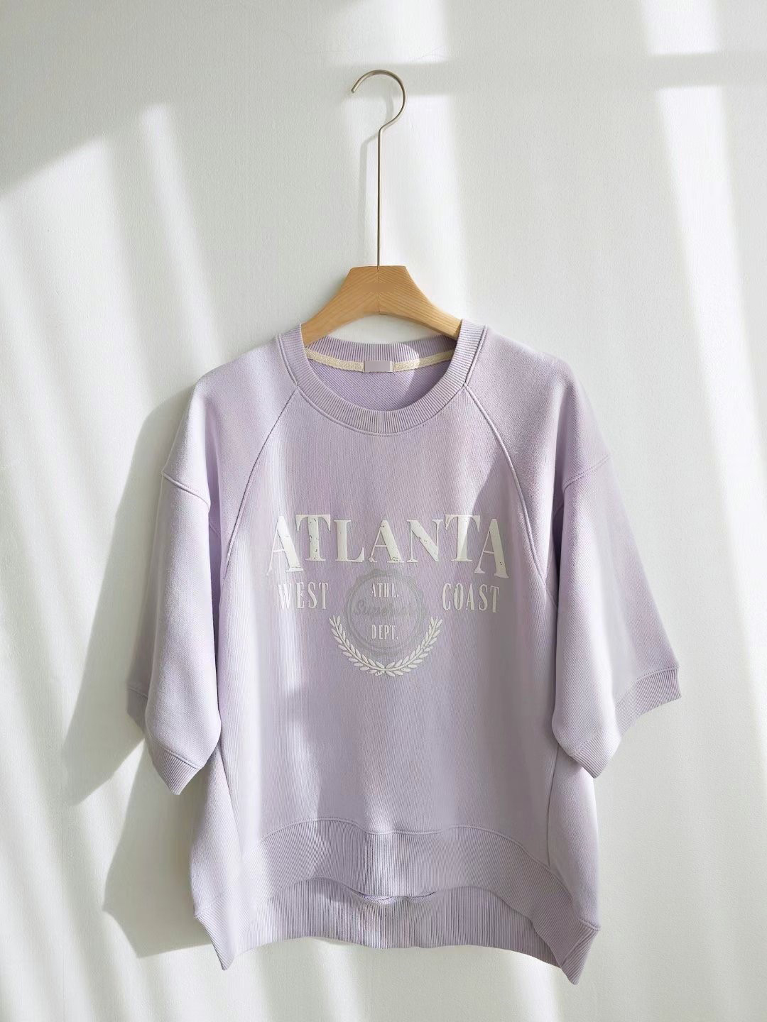 B03.美式ATLANTA印花大學TEE