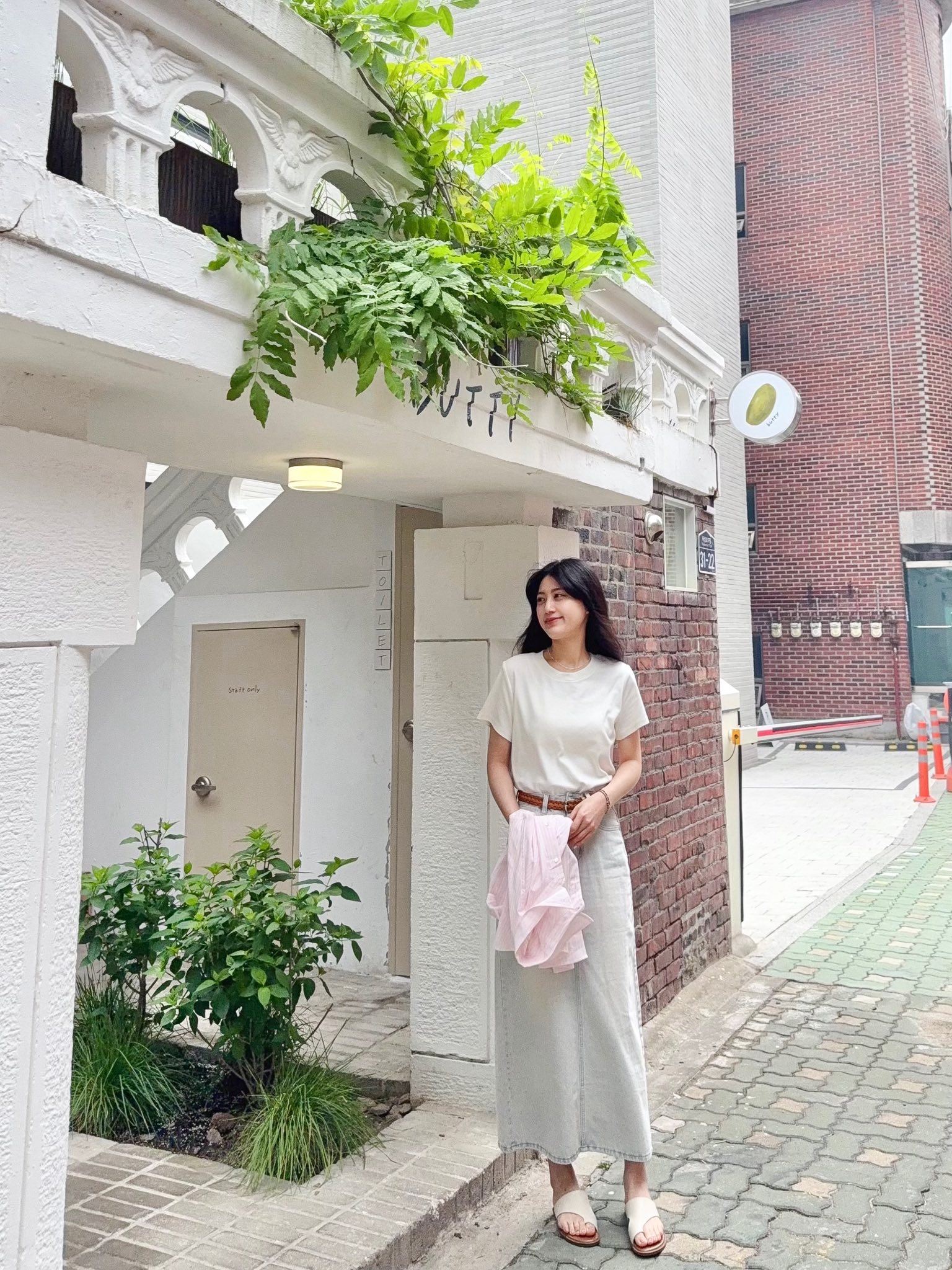 質感好搭彈性素面TEE