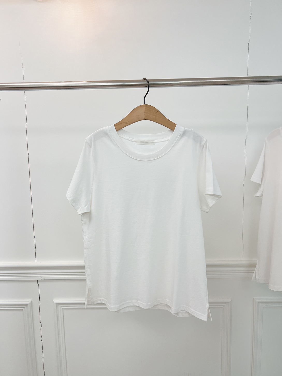 B10.日常小開衩彈性素TEE
