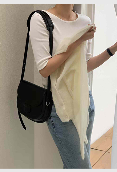 B104.顯瘦五分袖俐落上衣