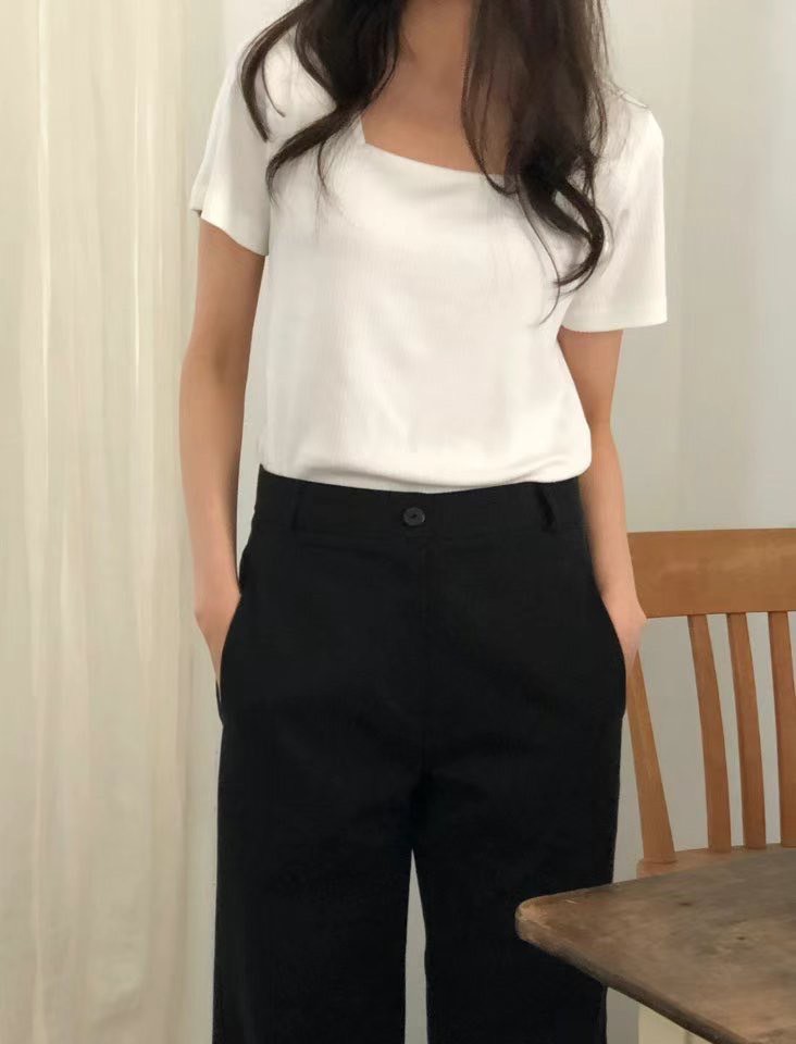 A91.顯瘦方領彈性TEE