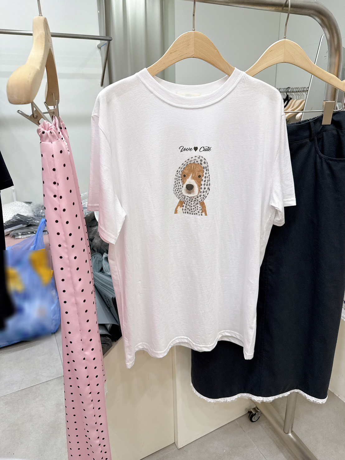 A69.俏皮頭巾狗狗TEE