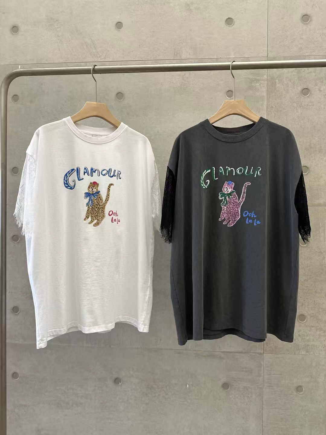 B14.俏皮花豹蕾絲袖TEE