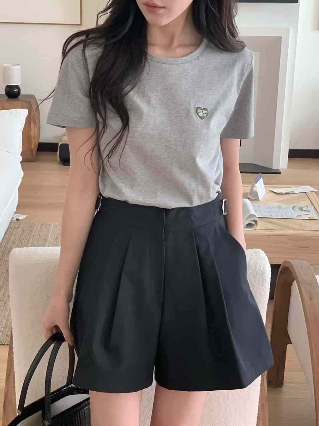 A103.小愛心裝飾短TEE