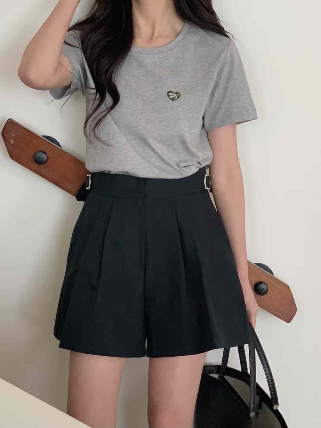A103.小愛心裝飾短TEE