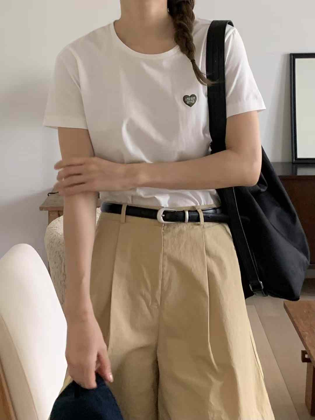 A103.小愛心裝飾短TEE