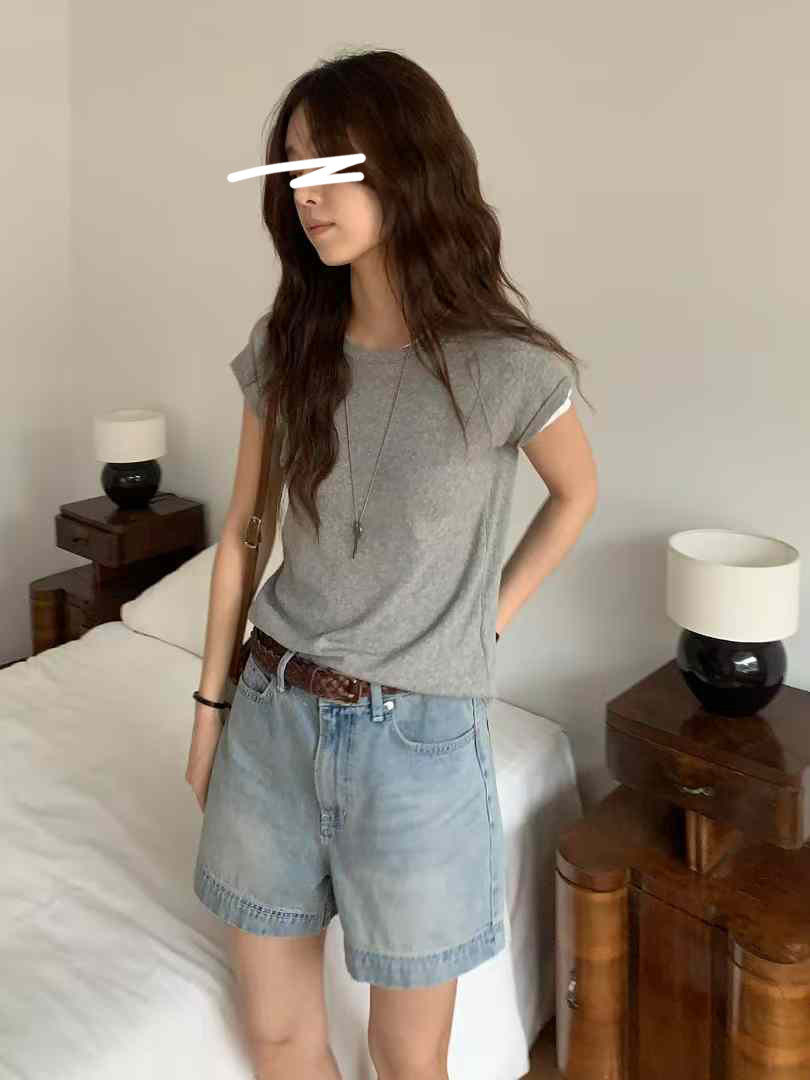 B31.好身材拉克蘭袖包肩TEE