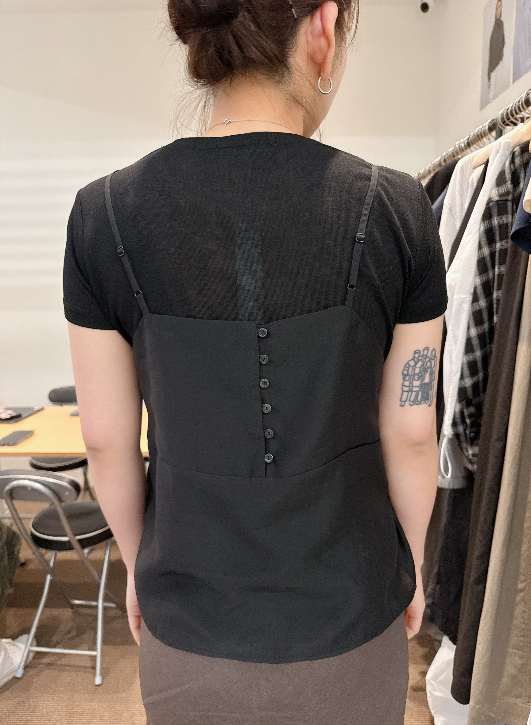 A111.日常質感素面TEE