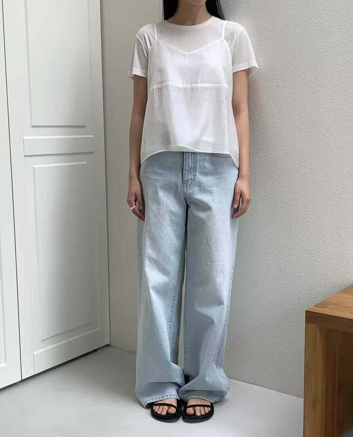 A111.日常質感素面TEE