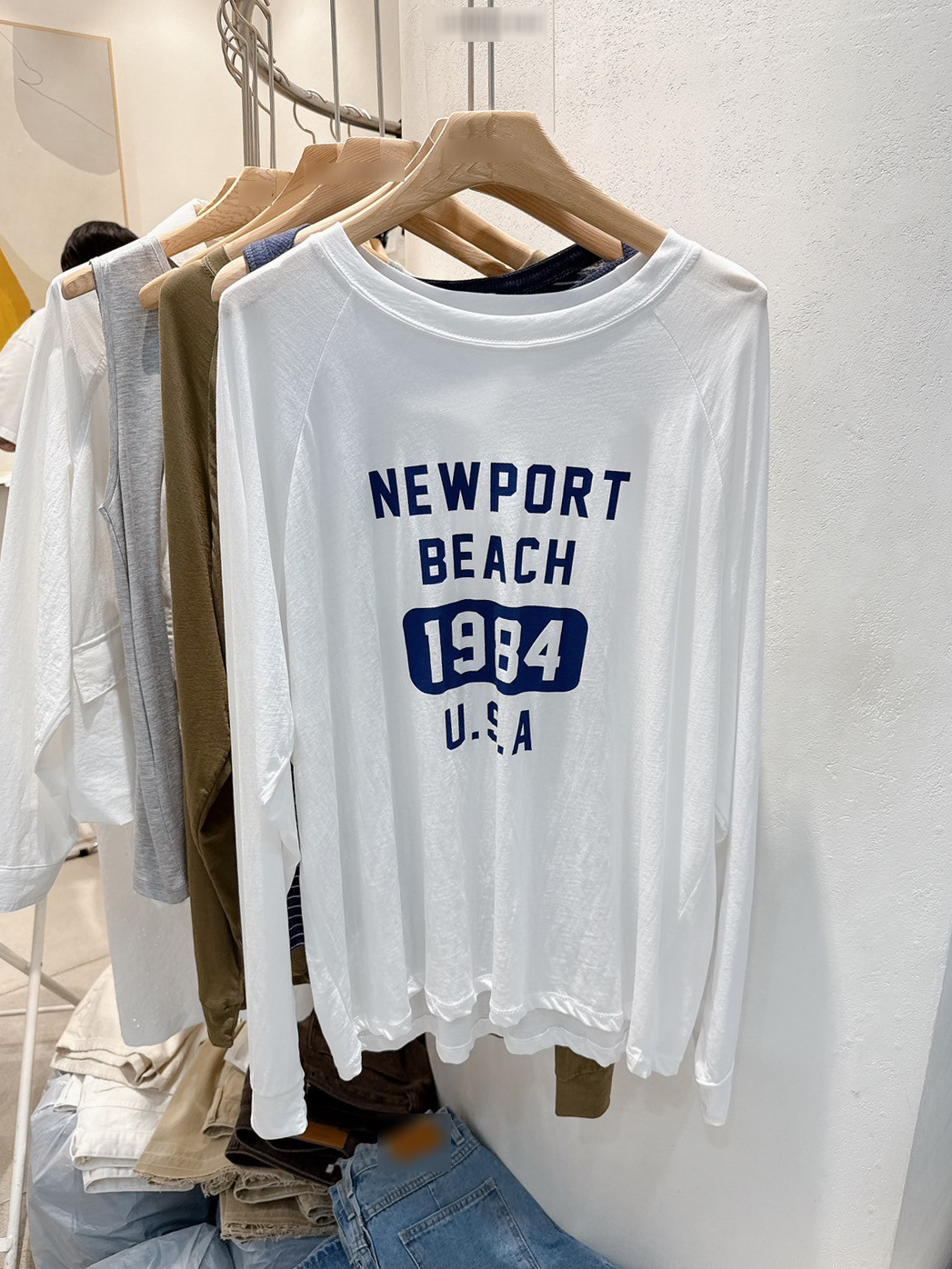 A41.NEWPORT BEACH薄長袖字TEE